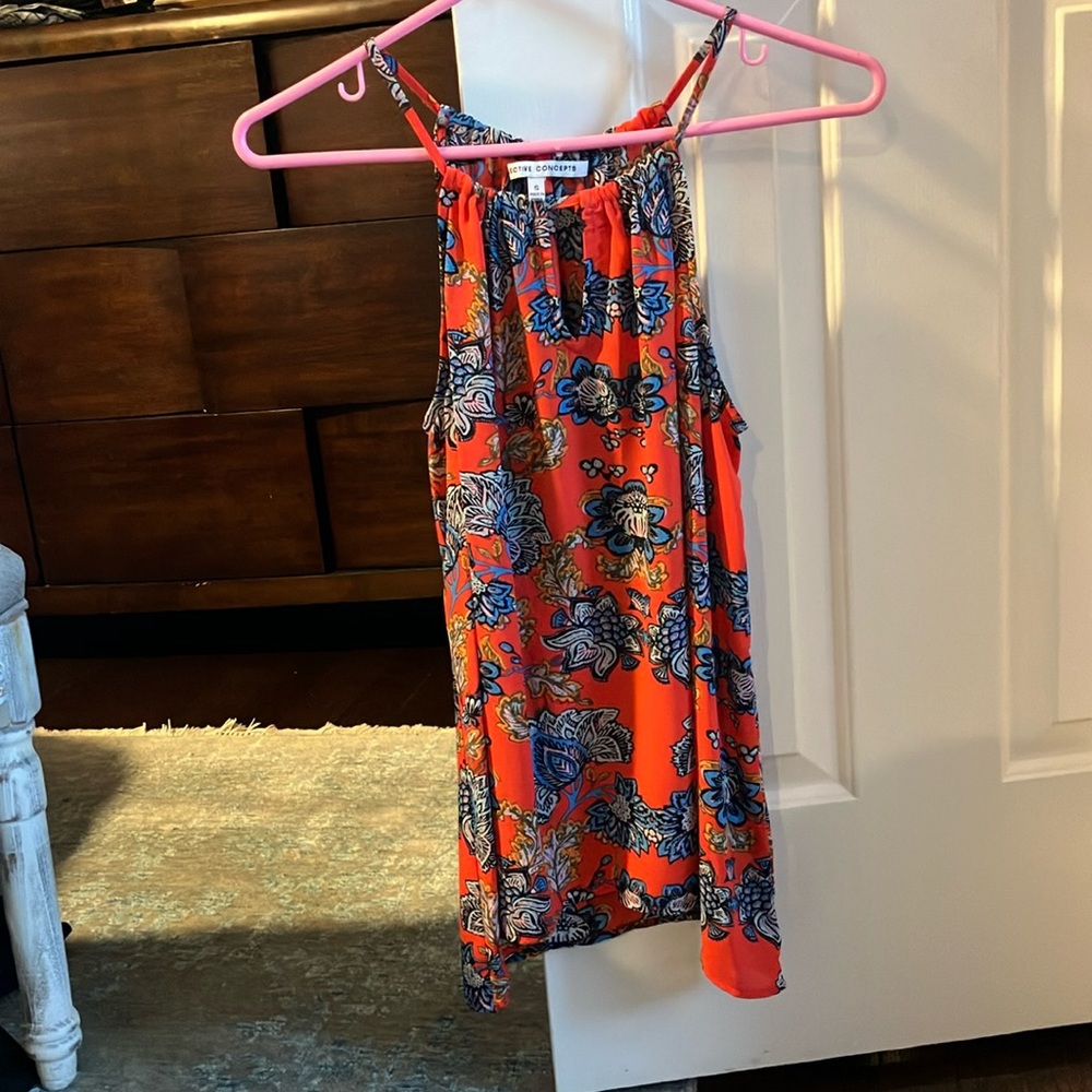 Halter top